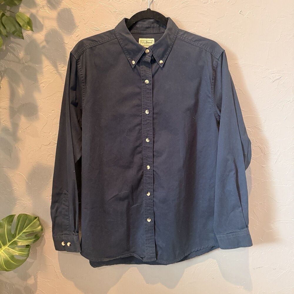L.L.Bean Women Button Down Shirt M Navy Blue Coastal Grandma Gorpcore Cabincore